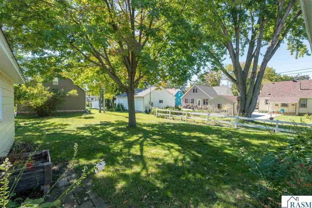 443 Harrison Avenue, North Mankato, MN 56003