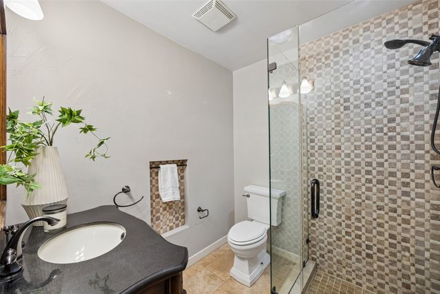 504 Monssen Drive, Dallas, TX 75224