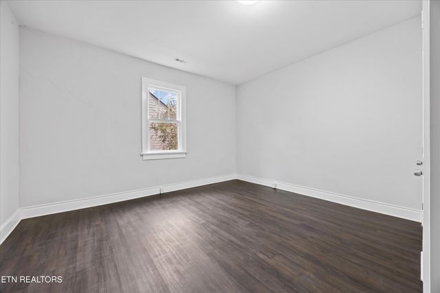 2444 woodbine Ave, Knoxville, TN 37917