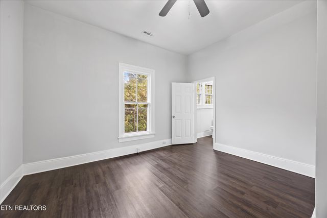 2444 woodbine Ave, Knoxville, TN 37917