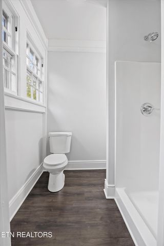 2444 woodbine Ave, Knoxville, TN 37917