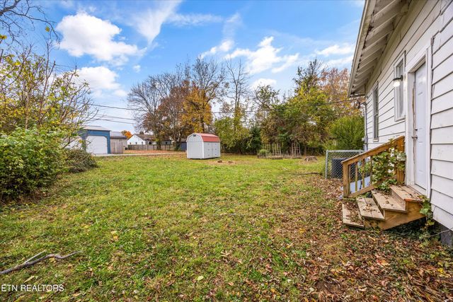 2444 woodbine Ave, Knoxville, TN 37917