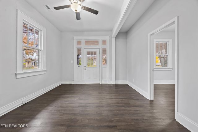 2444 woodbine Ave, Knoxville, TN 37917