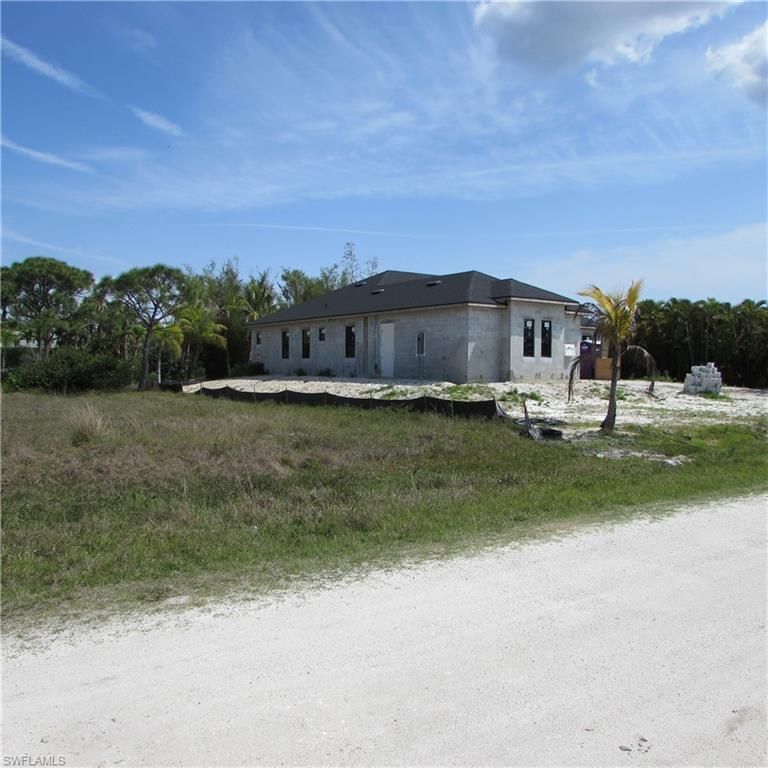8812 Yukon CT, ST. JAMES CITY, FL 33956 — photo 4