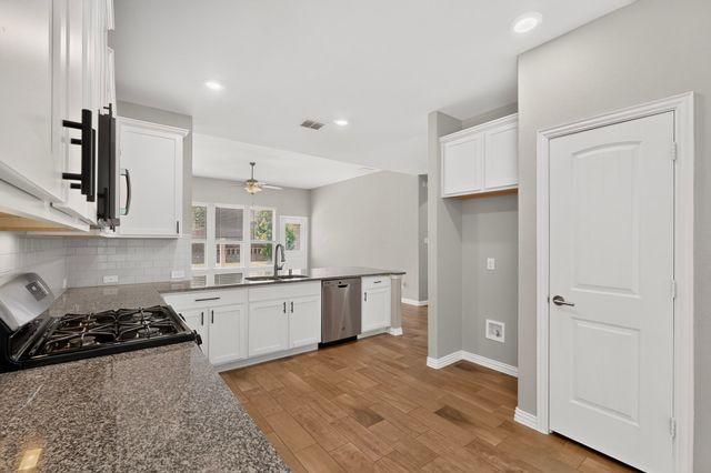 821 Black Hawk Drive, Princeton, TX 75407