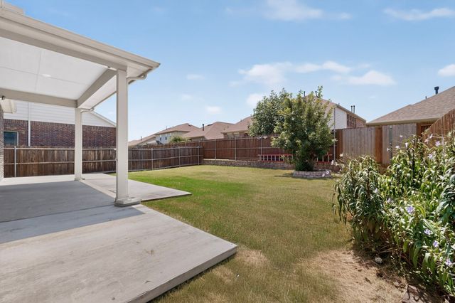 821 Black Hawk Drive, Princeton, TX 75407