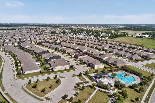 821 Black Hawk Drive, Princeton, TX 75407