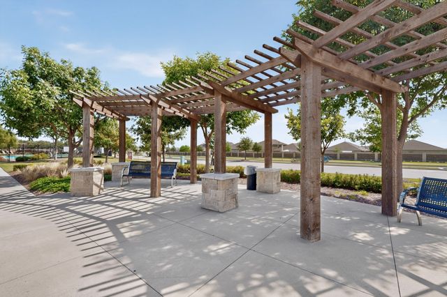 821 Black Hawk Drive, Princeton, TX 75407