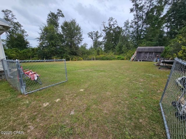 838 Rebecca Court, Alford, FL 32420