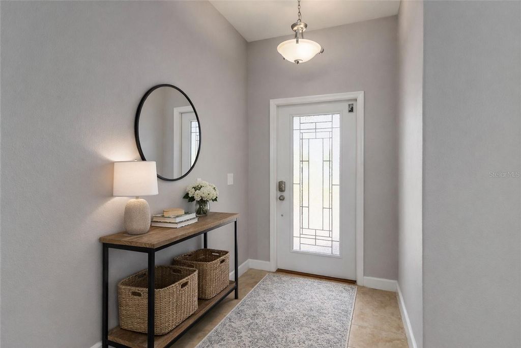 Image 3 of property listing at 9016 SAVANNAH MAGNOLIA LANE, Orlando, FL 32832