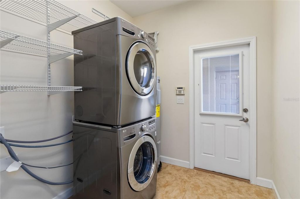 Image 25 of property listing at 9016 SAVANNAH MAGNOLIA LANE, Orlando, FL 32832