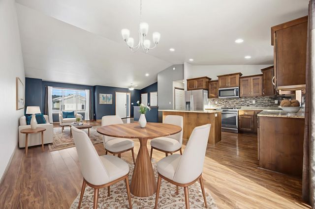 1127 24th Avenue W, West Fargo, ND 58078