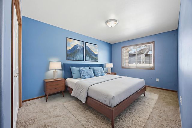 1127 24th Avenue W, West Fargo, ND 58078