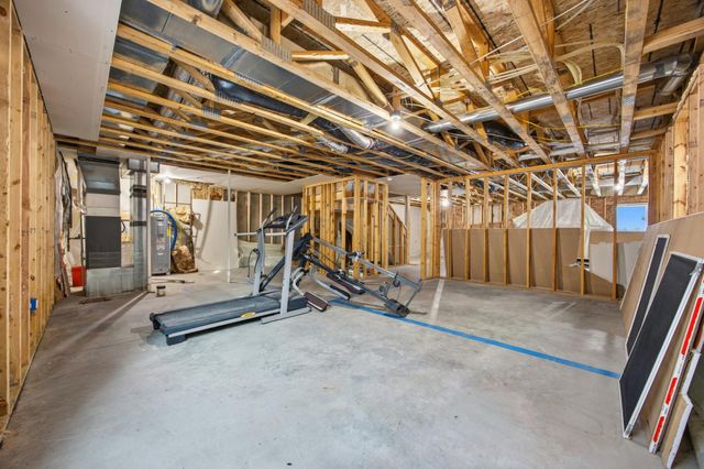 1127 24th Avenue W, West Fargo, ND 58078