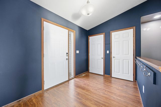 1127 24th Avenue W, West Fargo, ND 58078