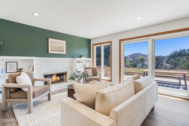 688 Velarde Drive, Thousand Oaks, CA 91360