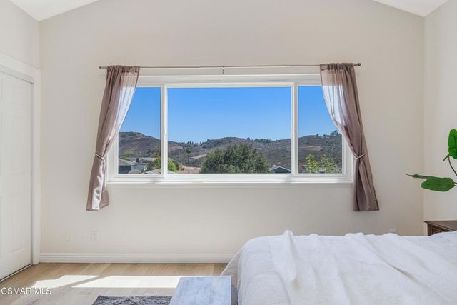 688 Velarde Drive, Thousand Oaks, CA 91360