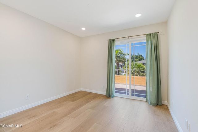 688 Velarde Drive, Thousand Oaks, CA 91360