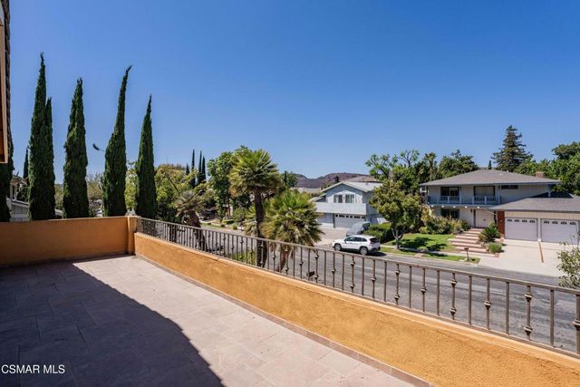 688 Velarde Drive, Thousand Oaks, CA 91360