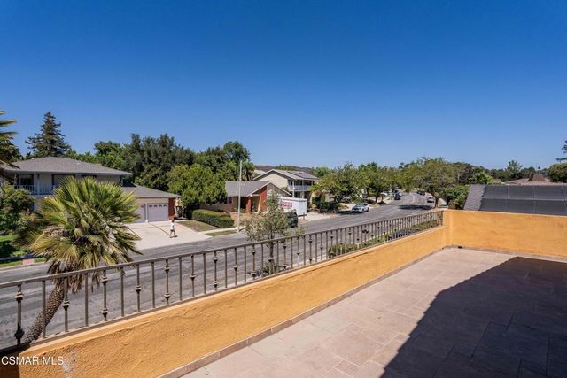 688 Velarde Drive, Thousand Oaks, CA 91360