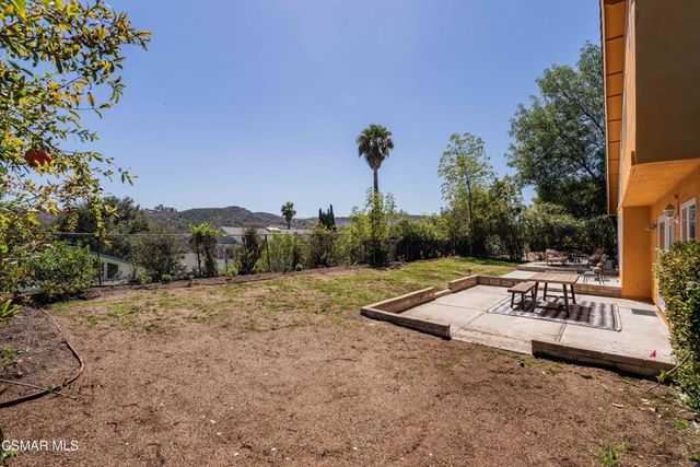 688 Velarde Drive, Thousand Oaks, CA 91360