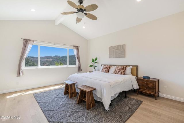 688 Velarde Drive, Thousand Oaks, CA 91360
