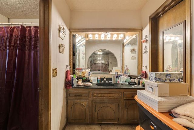 6401 N College Avenue, Oklahoma City, OK 73132