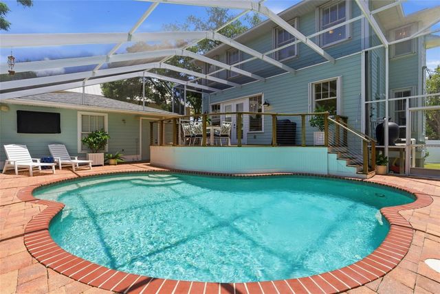 2803 W AVERILL AVENUE, Tampa, FL 33611