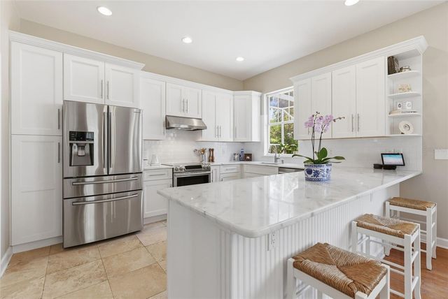 2803 W AVERILL AVENUE, Tampa, FL 33611