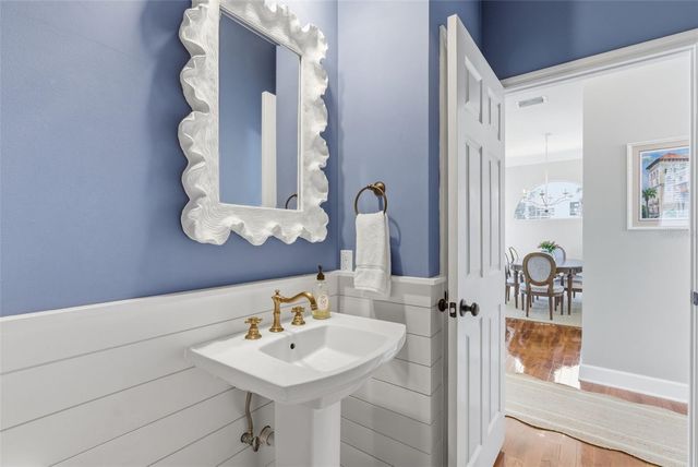 2803 W AVERILL AVENUE, Tampa, FL 33611