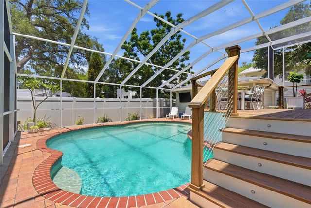 2803 W AVERILL AVENUE, Tampa, FL 33611