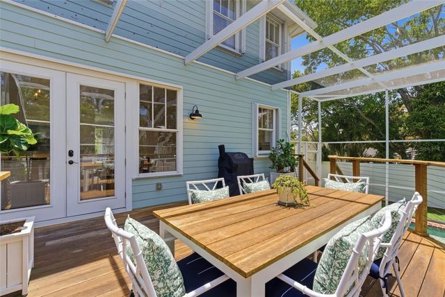 2803 W AVERILL AVENUE, Tampa, FL 33611