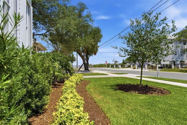 2803 W AVERILL AVENUE, Tampa, FL 33611