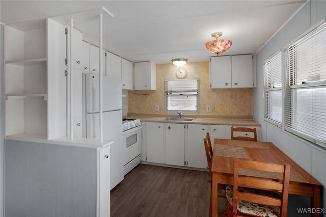 7889 S Whitewing Drive, Mohave Valley, AZ 86440