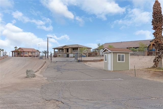 7889 S Whitewing Drive, Mohave Valley, AZ 86440