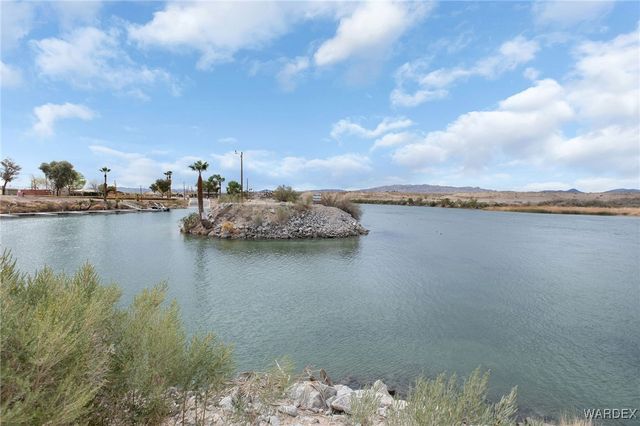 7889 S Whitewing Drive, Mohave Valley, AZ 86440