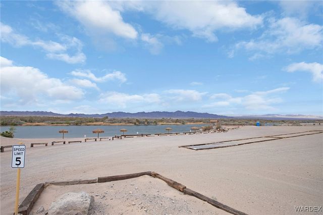 7889 S Whitewing Drive, Mohave Valley, AZ 86440