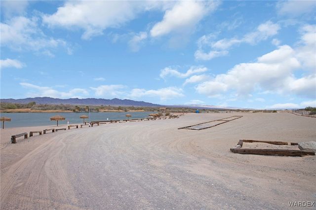 7889 S Whitewing Drive, Mohave Valley, AZ 86440