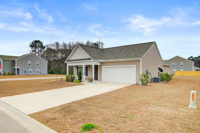 405 Brooks Drive, Holly Hill, SC 29059