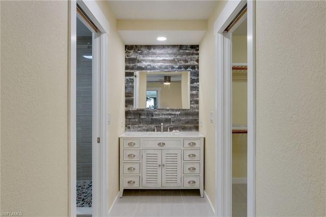 94 Gold Key CT, North Fort Myers, FL 33917