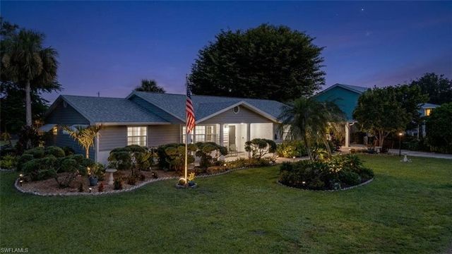 94 Gold Key CT, North Fort Myers, FL 33917