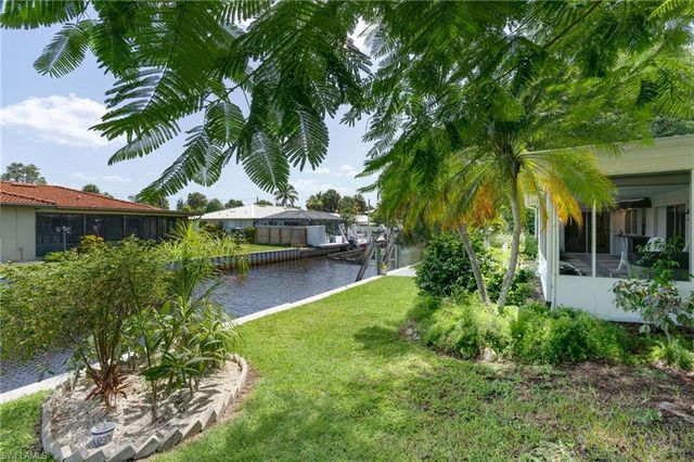 94 Gold Key CT, North Fort Myers, FL 33917