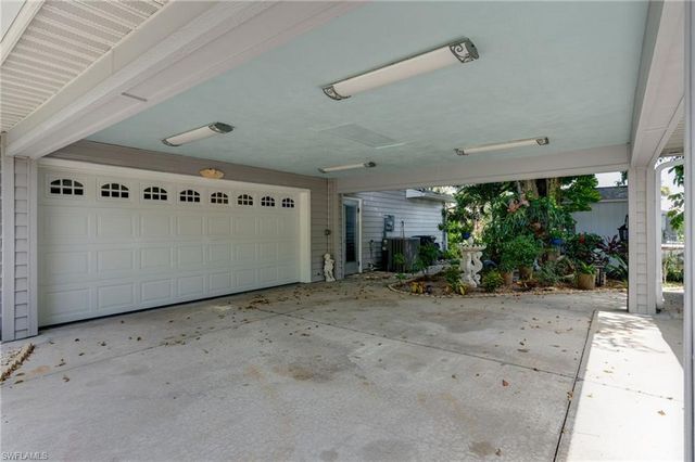 94 Gold Key CT, North Fort Myers, FL 33917