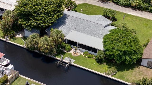 94 Gold Key CT, North Fort Myers, FL 33917