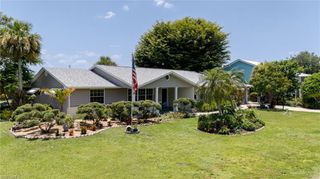 94 Gold Key CT, North Fort Myers, FL 33917