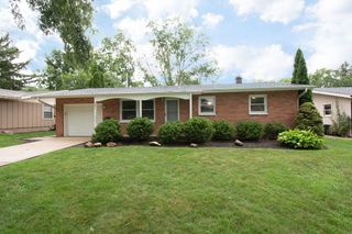 231 S 17th Street, St. Charles, IL 60174