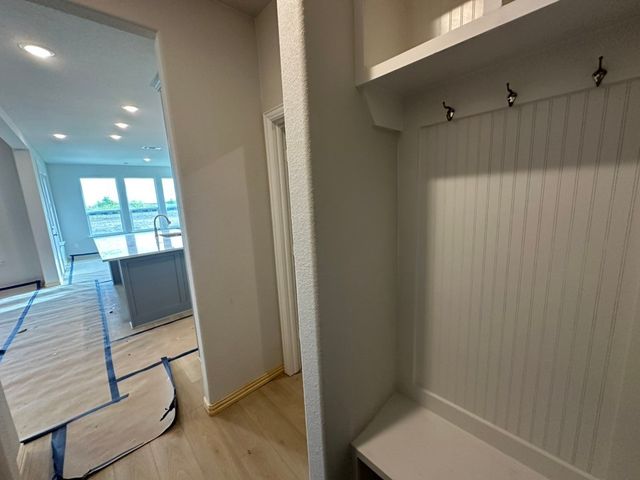 210 Horizon Road, Valley View, TX 76272
