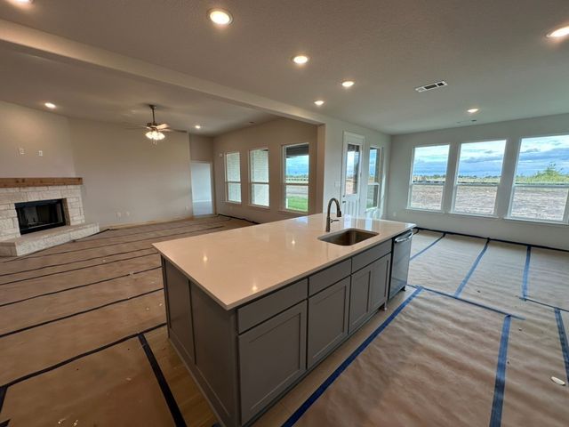 210 Horizon Road, Valley View, TX 76272