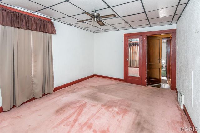 951 Switzer Avenue, St Louis, MO 63147