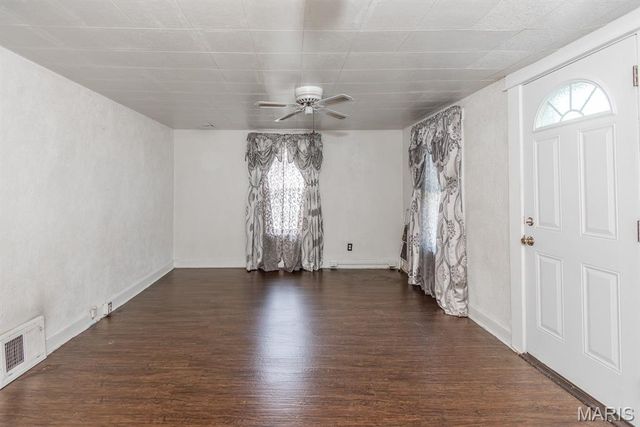 951 Switzer Avenue, St Louis, MO 63147